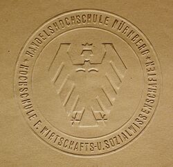 Das Siegel der Hochschule in der graphisch modern gehaltenen Fassung von 1925. (Universitätsarchiv Erlangen-Nürnberg E10/1 Nr. 22)
