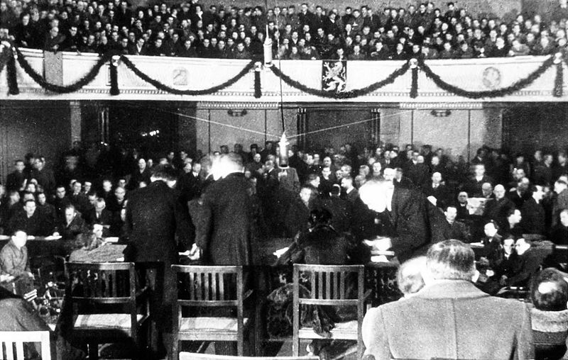 Datei:Erste Landtagssitzung 1946.jpg