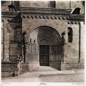 Das sog. Fürstenportal auf der Nordseite des Bamberger Doms auf einer Postkarte aus dem Jahre 1907. (Verlag der Neuen Photographischen Gesellschaft, Steglitz-Berlin, 1907)