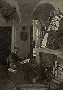 Emanuel von Seidl in seinem Murnauer Landhaus. Abb. aus: Emanuel von Seidl, Mein Landhaus, Darmstadt 1910, 35. (Bayerische Staatsbibliothek BA/4 Bavar. 3103 m)