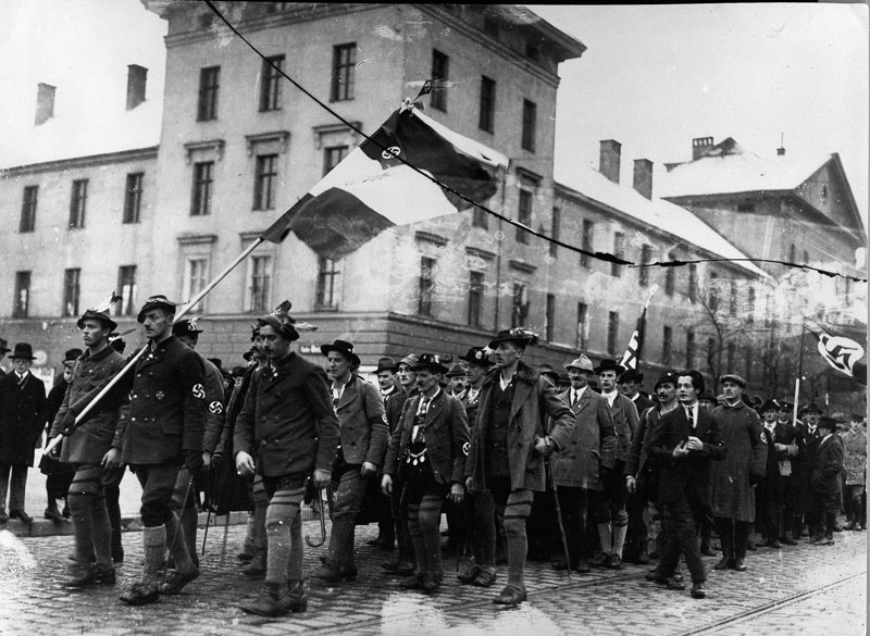 Datei:Freikorps Werdenfels Reichsparteitag NSDAP 1923.jpg