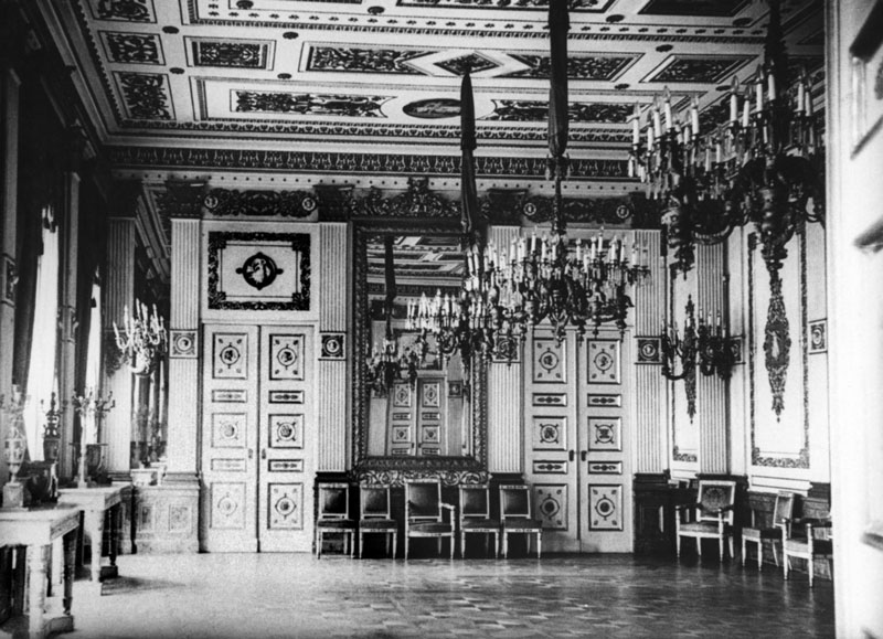 Datei:Palais Leuchtenberg Festsaal.jpg