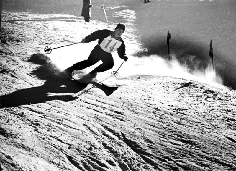 Datei:Olympische Winterspiele 1936 Slalom Cranz.jpg