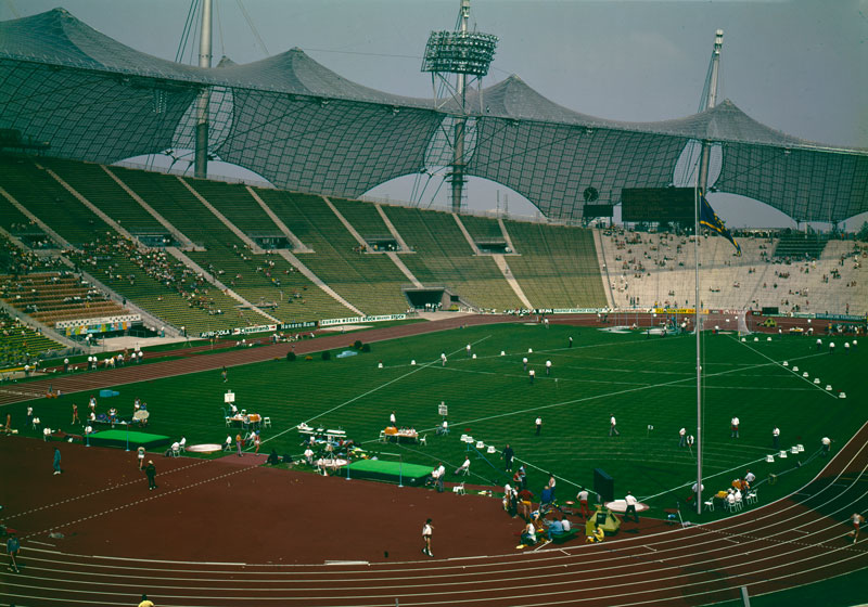 Datei:Olympiastadion 1972.jpg