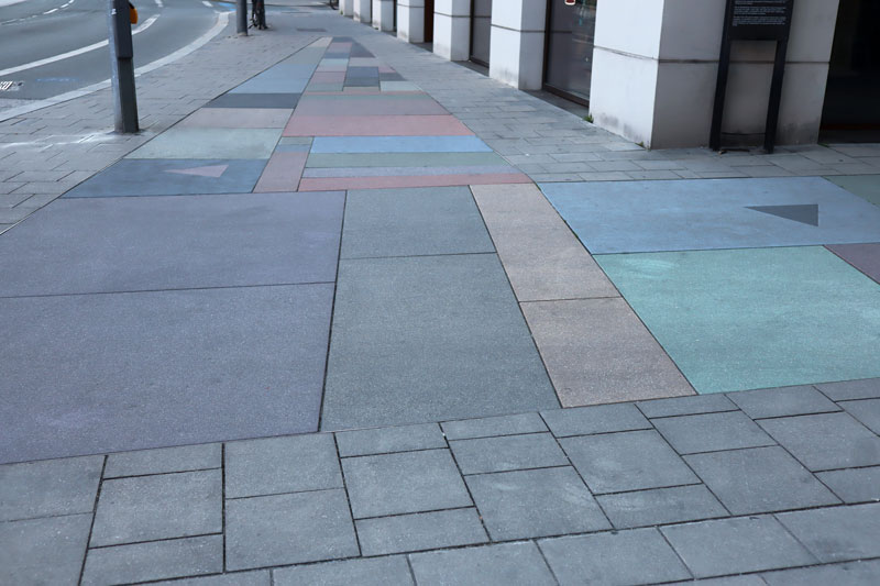 Datei:Denkmal Homosexuelle Muenchen 2017.jpg