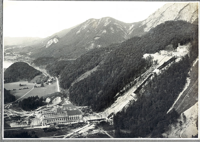 Datei:Bau Walchenseekraftwerk 1923.jpg
