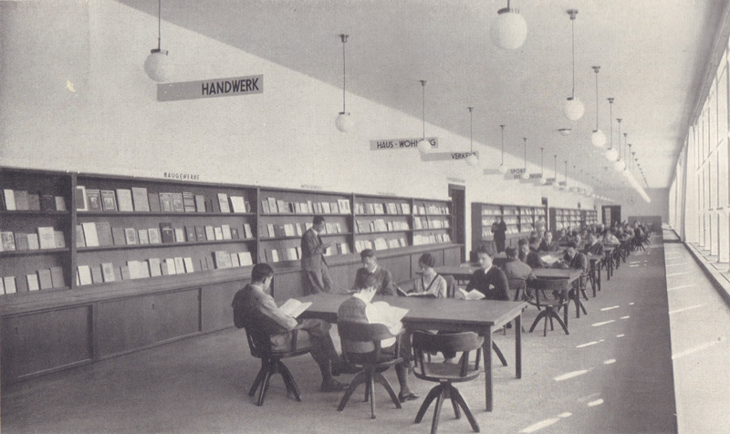 Datei:Bibliothekssaal Deutsches Museum.jpg