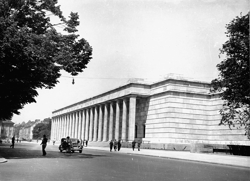 Datei:Haus der Deutschen Kunst 1937.jpg