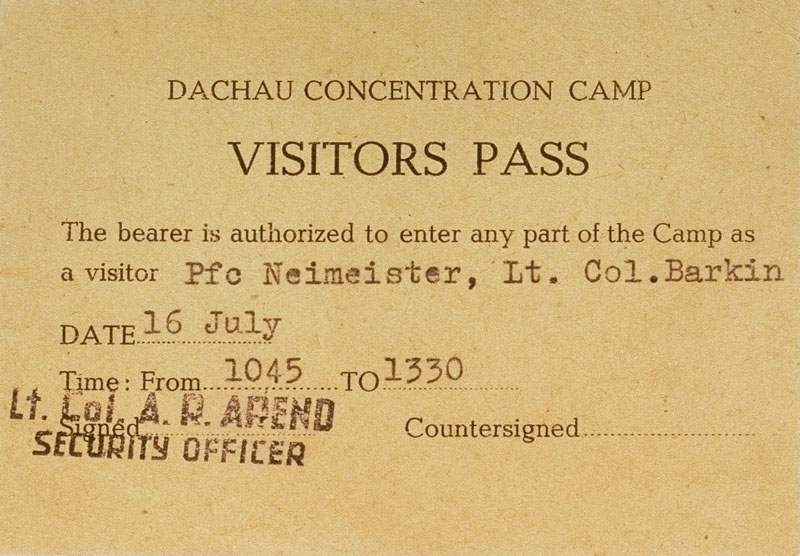 Datei:Besucherpass Mauthausen-Hauptprozess USHMM - Nr. 11737.jpg