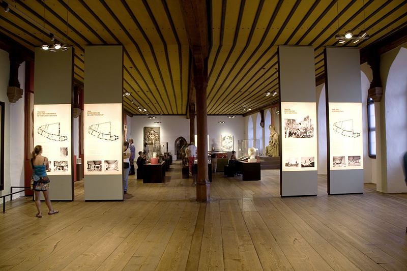 Datei:Nuernberg Kaiserburg Kaisersaal.jpg