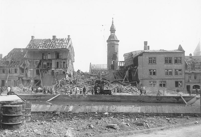 Datei:Schweinfurt Kriegszerstoerung 1945.jpg