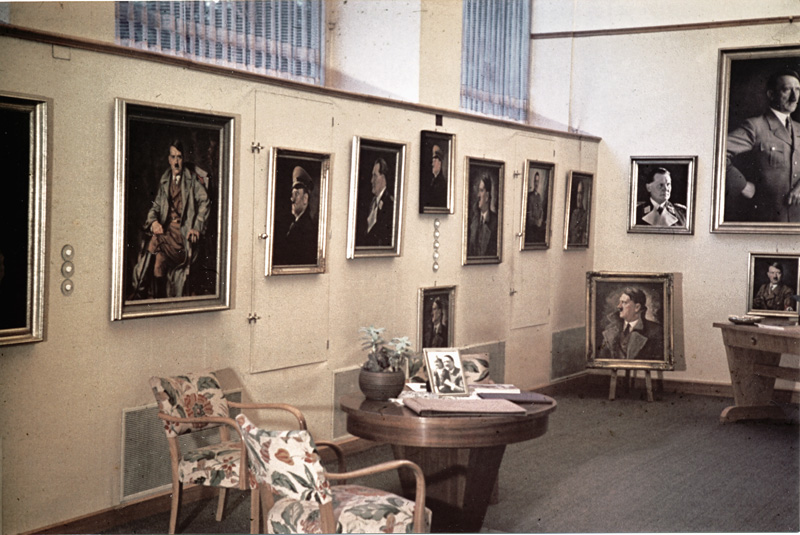 Datei:Heinrich Hoffmann Verlag Verkaufsraum.jpg