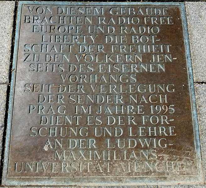 Datei:Radio free europe gedenkstein.jpg