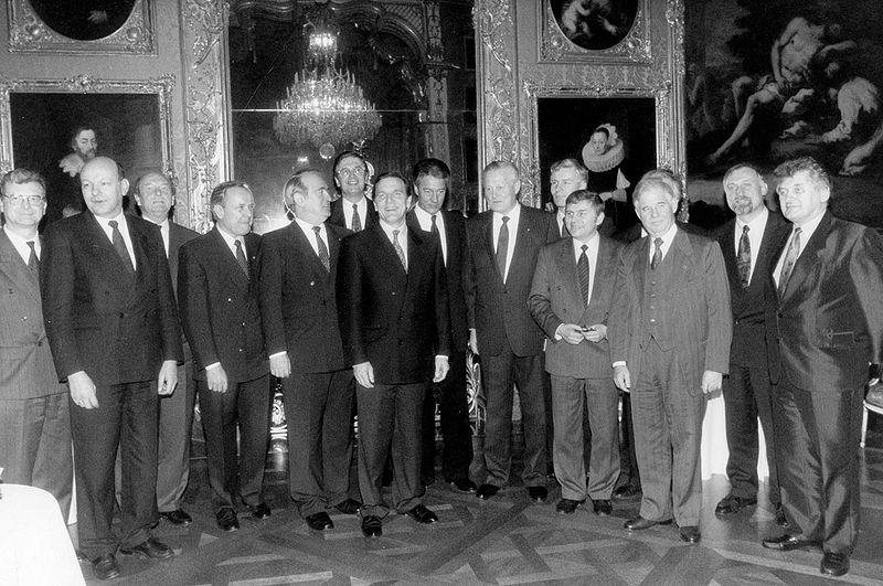 Datei:1947 Gruppenbild.jpg