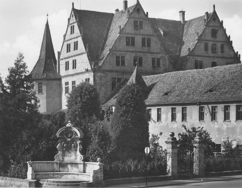 Datei:Schloss Ratibor Roth.jpg