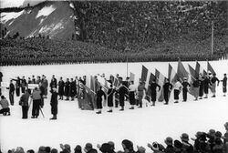 Schlussfeier der Olympischen Winterspiele am 16. Februar 1936. Fotografie von August Beckert. (Bayerische Staatsbibliothek, Bildarchiv ansi-005720)