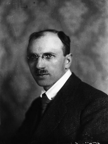 Datei:Ernst Niekisch.jpg