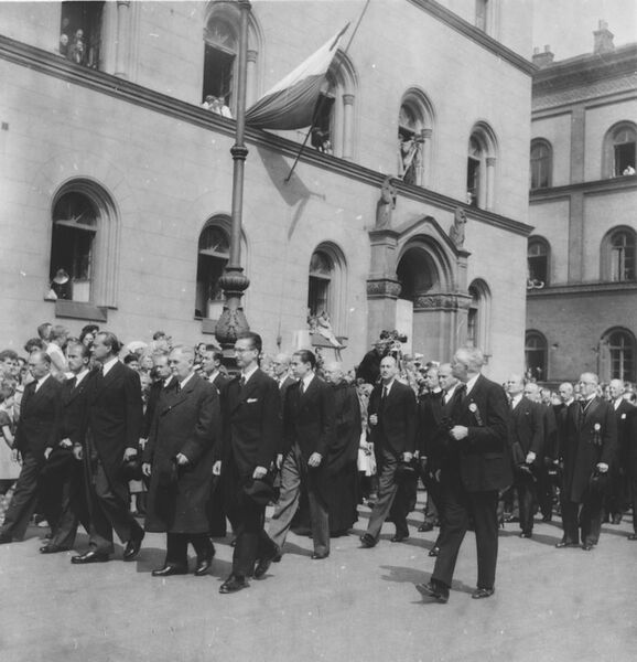 Datei:Beisetzung Rupprecht BSB timp 015548.jpg