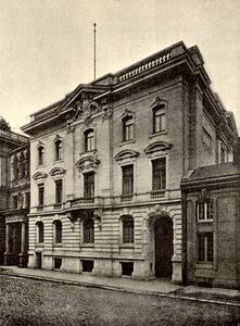Die Bayerische Gesandtschaft in der Berliner Voßstraße 3. (in: Berlin und seine Bauten. Verlag Wilhelm Ernst & Sohn, 1896)