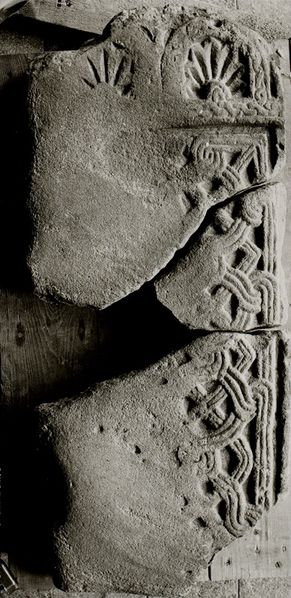 Datei:Ilmmuenster Chorschrankenplatte 1.jpg