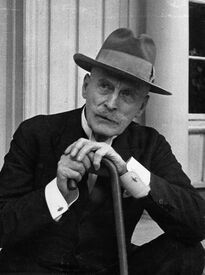 Der Schriftsteller und Literaturnobelpreisträger Knut Hamsun (1859-1952, Nobelpreisträger 1920). Fotografie der Firma Heinrich Hoffmann, 1944. (Bayerische Staatsbibliothek, Bildarchiv hoff-1504)