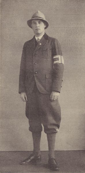 Datei:Tracht Muenchner Jungschuetzen.jpg