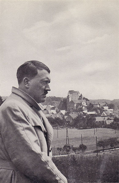Datei:Hitler Hiltpoltstein.jpg