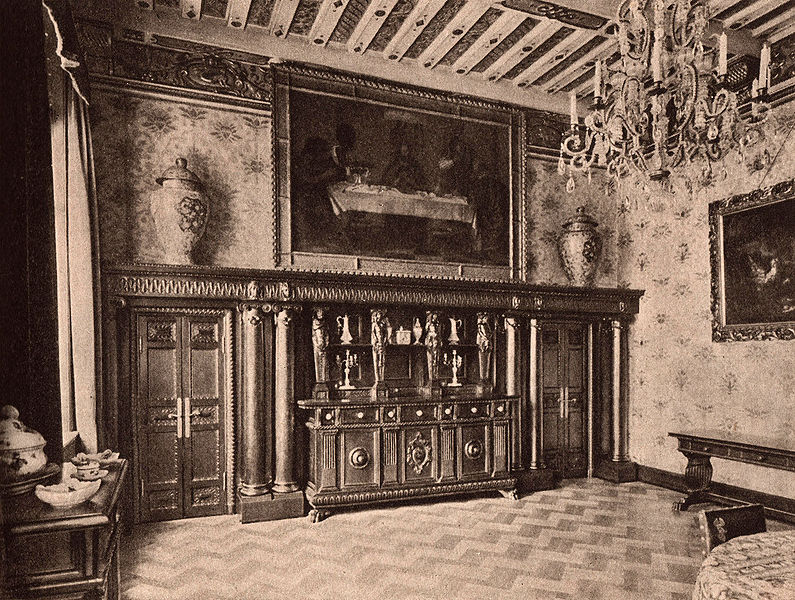 Datei:Palais Schrenck-Notzing Raum.jpg