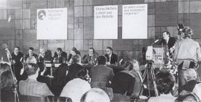 Ein außergewöhnliches publizistisches Echo fand die Tagung am 24./25. April 1982 in Nürnberg zum Thema "Menschliches Leben aus der Retorte. Ist sittlich erlaubt, was menschlich möglich ist?" (Foto: Katholische Akademie in Bayern)