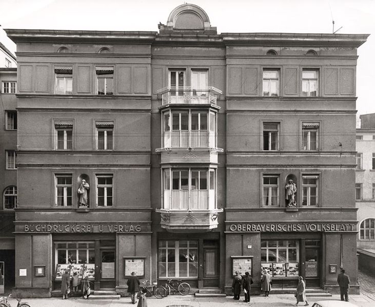 Datei:Verlagshaus Oberbayerisches Volksblatt Rosenheim 1960.jpg