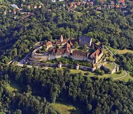 Coburg, Luftbild mit Zwinger von 1420. (Foto: Klaus Leidorf)
