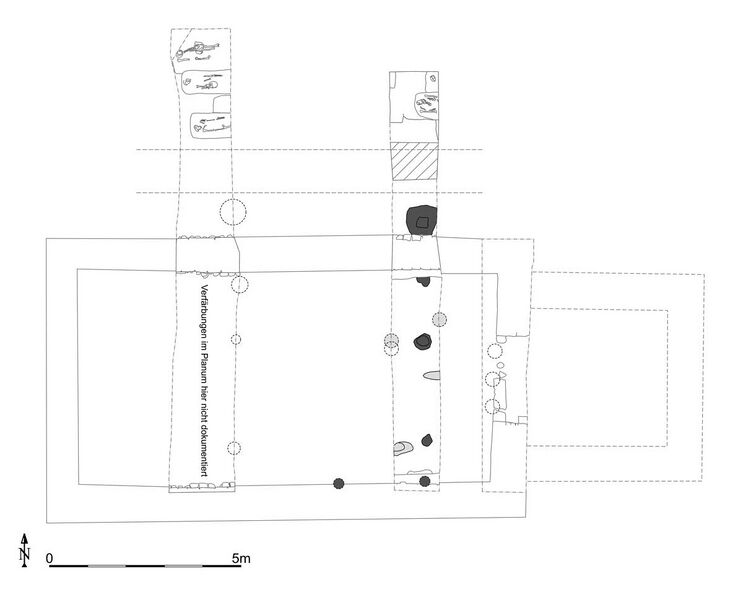 Datei:Uebersicht Holzpfostenfunde Petersberg.jpg