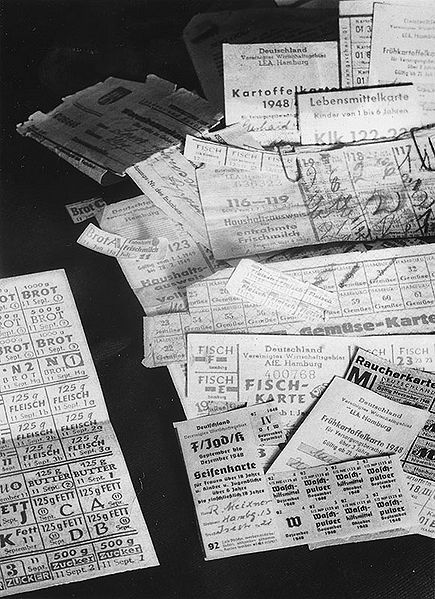 Datei:Lebensmittelmarken 1948-1949.jpg