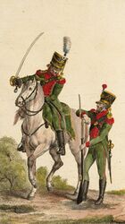 Offizier und Mannschaftsgrad der Königlich Bayerischen Gendarmerie. Lithographie von 1813. Abb. aus: Handbuch für die Königlich Baierische Gendarmerie als Unterricht in ihren Dienst Obliegenheiten. München 1813, Frontispiz. (Bayerische Staatsbibliothek, Bibl.Mont. 4919)