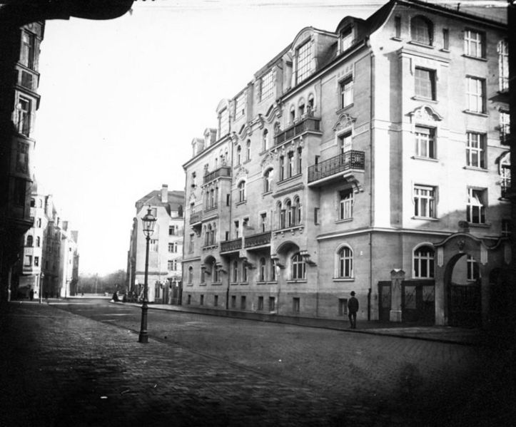 Datei:Bayerischer Oberster Rechnungshof Muenchen Konradstraße.jpg