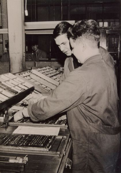 Datei:Handsetzerei 1960.jpg
