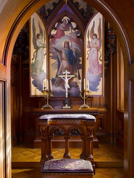 Datei:Neuschwanstein Hauskapelle DI002162.jpg