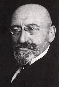 Emil Guggenheimer (1860-1925) was a member of the Board of Management of Maschinenfabrik Augsburg-Nürnberg from 1907. He was a member of the German delegation at the peace negotiations in Versailles and from 1921 was Reich Commissioner for Reconstruction in the German territories affected by the war. (Photo: Historisches Archiv der MAN Augsburg - MAN Augsburg historical archive)