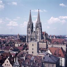 Blick zur Westseite des Domes, 1975. (Foto von Ernst Tremel, akg-images / Universal Images Group)