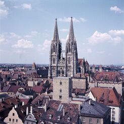 Blick zur Westseite des Domes, 1975. (Foto von Ernst Tremel, akg-images / Universal Images Group)