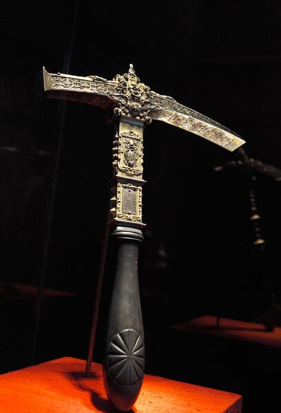 Datei:Dillinger Hammer.jpg