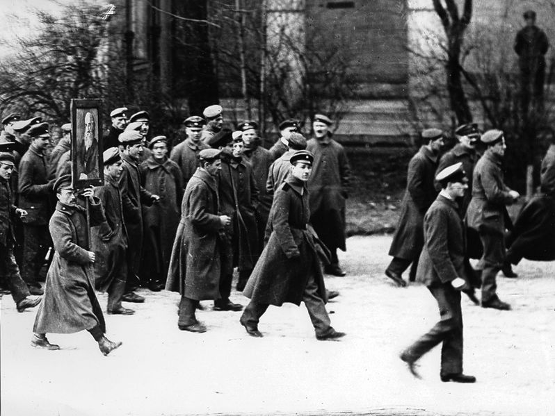 Datei:Russische Kriegsgefangene Trauerzug Kurt Eisner.jpg