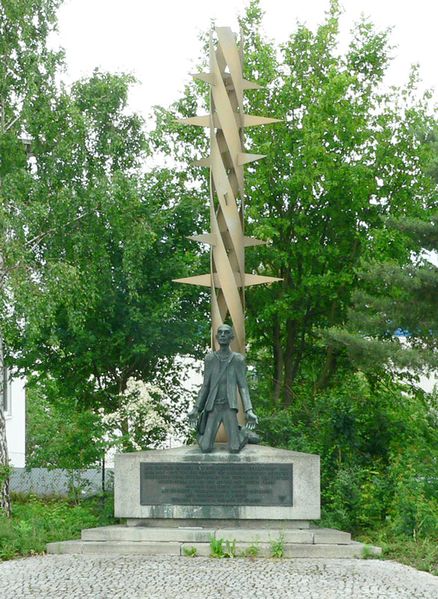 Datei:Moschendorf Denkmal 1.jpg