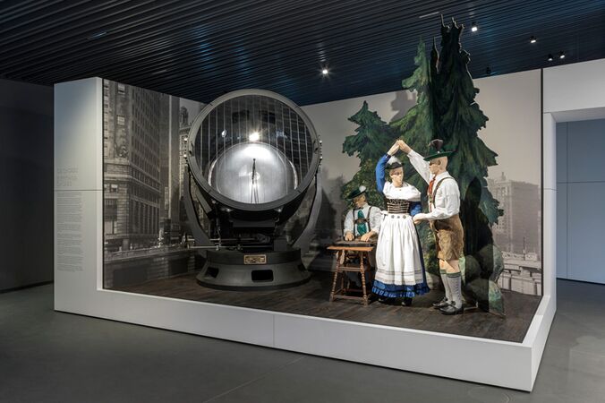 Bühne "Ois Chicago" im Museum der Bayerischen Geschichte in Regensburg. (Haus der Bayerischen Geschichte / www.altrofoto.de)