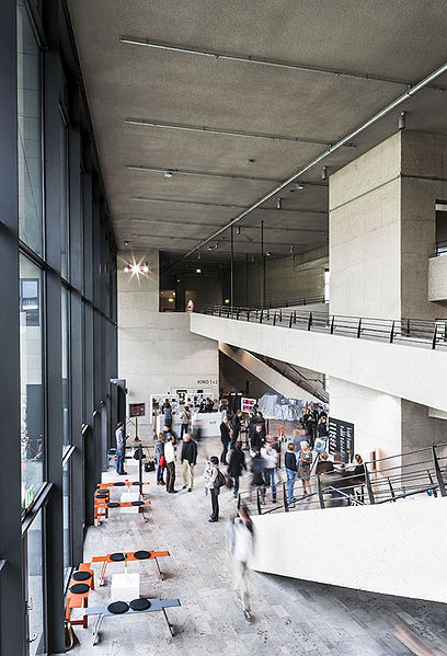 Datei:HFF Innenaufnahme II.jpg