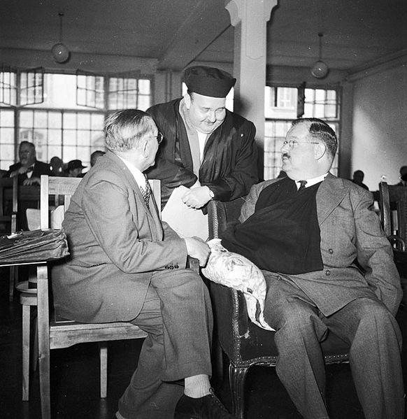 Datei:Prozess Auerbach 1952.jpg