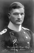 Max Ritter von Mulzer (Leutnant, Pilot 1893-1916 ). Fotografie (Postkarte) 1914/1918. (Bayerische Staatsbibliothek, Bildarchiv port-009510)
