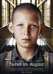 Filmplakat des 2015 produzierten Films "Nebel im August", in dem die Thematik des Hungerkosterlasses von 1942 behandelt wird. Aufhänger der Handlung ist die Geschichte des Ernst Lossa (1929-1944) aus Augsburg, der am 5. Mai 1943 in die Heil- und Pflegeanstalt Kaufbeuren-Irsee eingewiesen und dort am 9. August 1944 ermordet wurde. Die Handlung basiert auf dem gleichnamigen Roman von Robert Domes (geb. 1961). (Studiocanal GmbH)