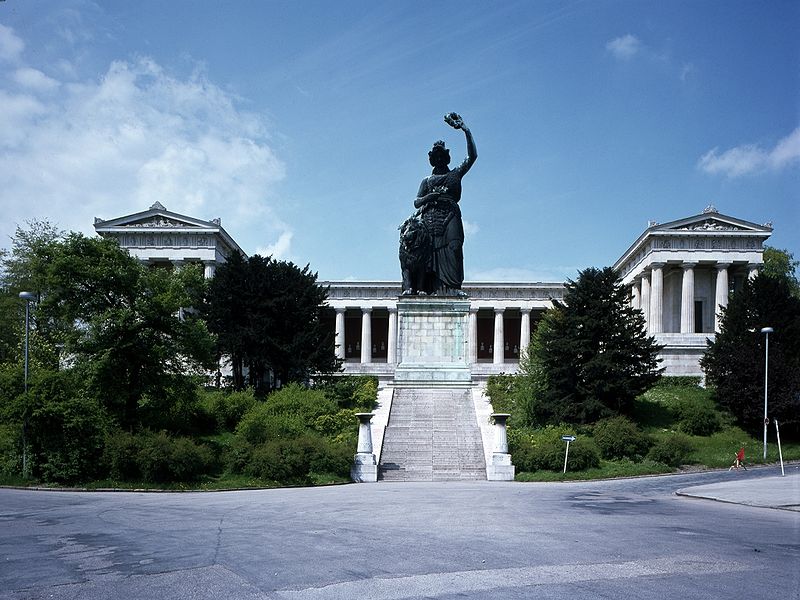 Datei:Bavaria Ruhmeshalle München 1978.jpg