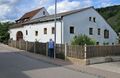 Steinbau, flachgeneigtes Dach, 1355 d, Oberndorf an der Donau, Donaustraße 56. (Fotografie Bodo Rittenauer)